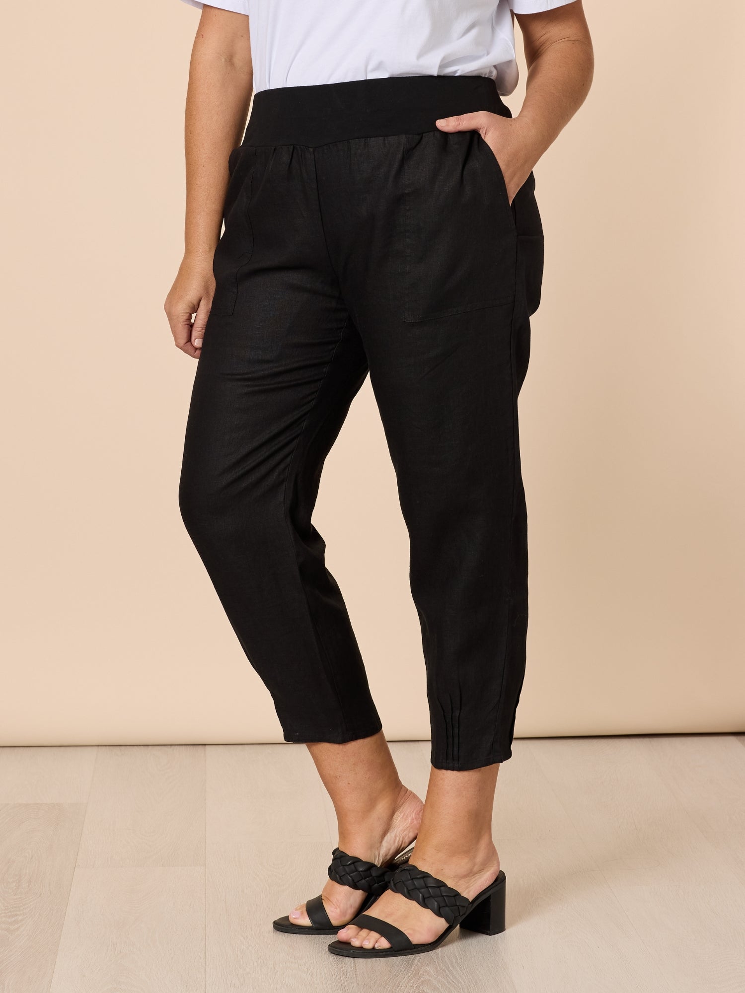 Sarah Linen Pleat Hem Pant - Black gordon smith