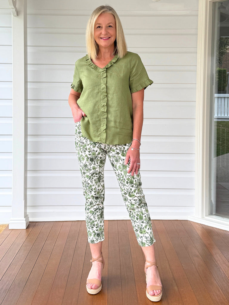 Alexandria Floral Print Pant - Basil White